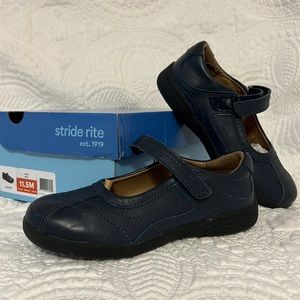 Stride Rite navy blue casual/dress shoes.